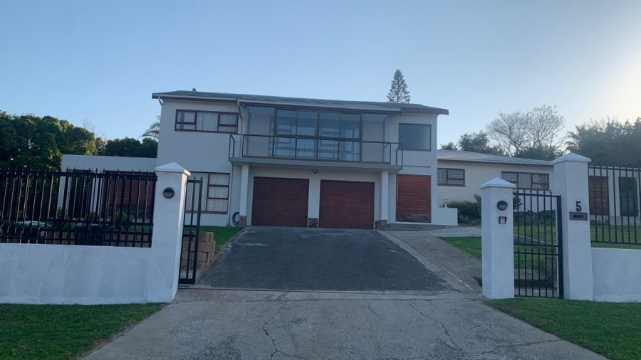 3 Bedroom Property for Sale in Loevenstein Western Cape